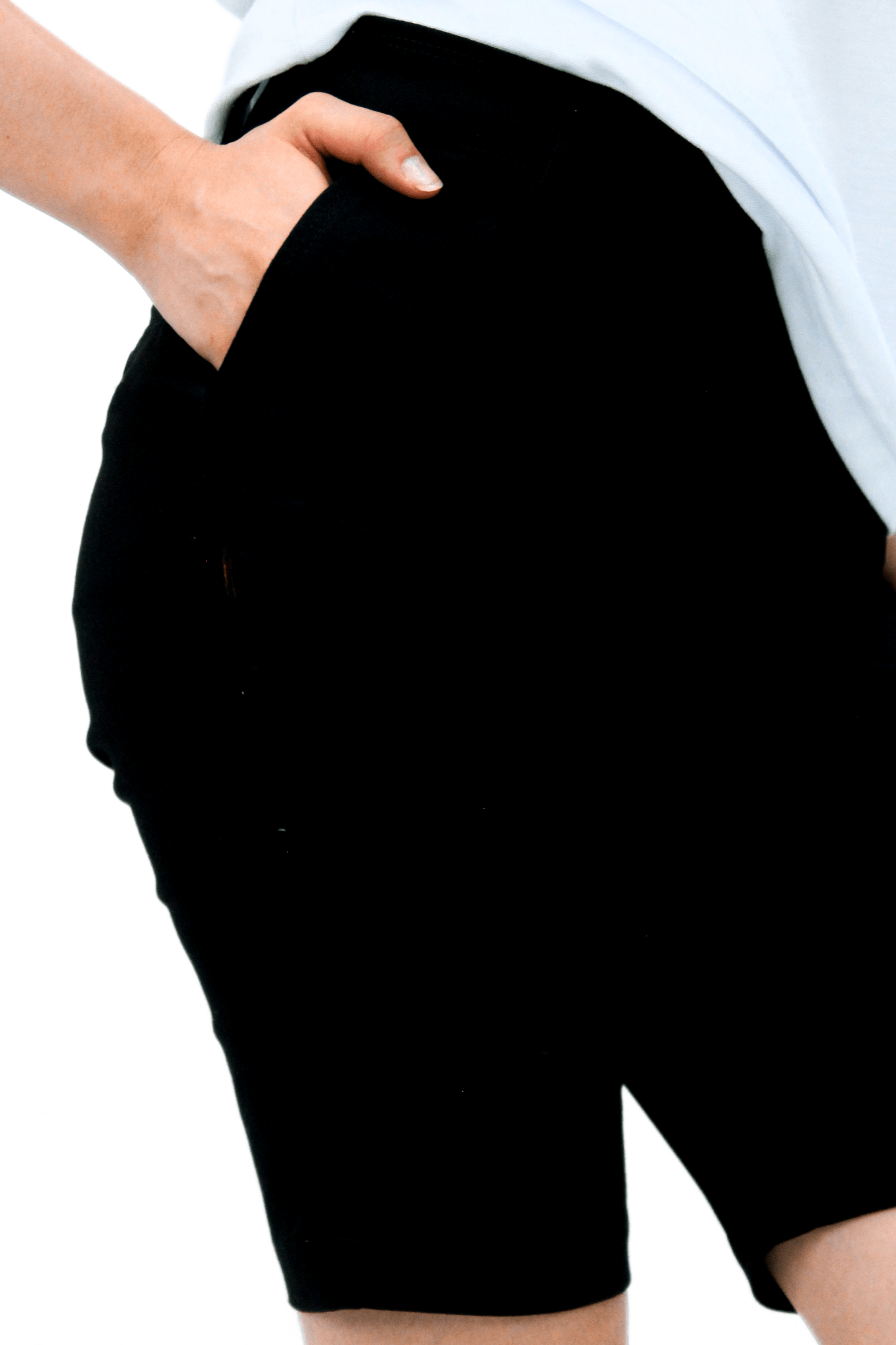 BERMUDA CASUAL DE GABARDINA ATLANTA MUJER #Color_Negro