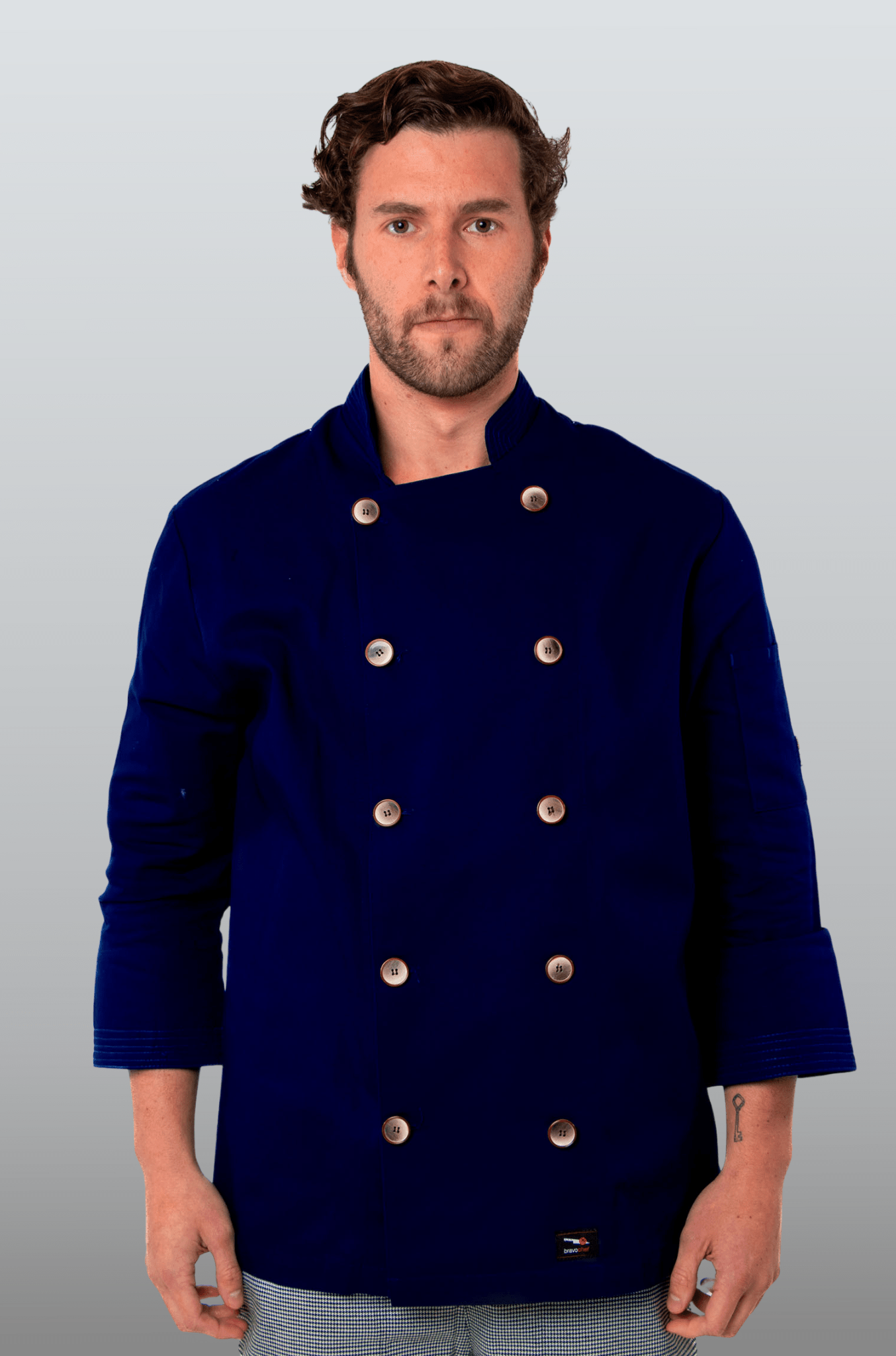 FILIPINA EJECUTIVA CHEF CORTE REGULAR LYON HOMBRE