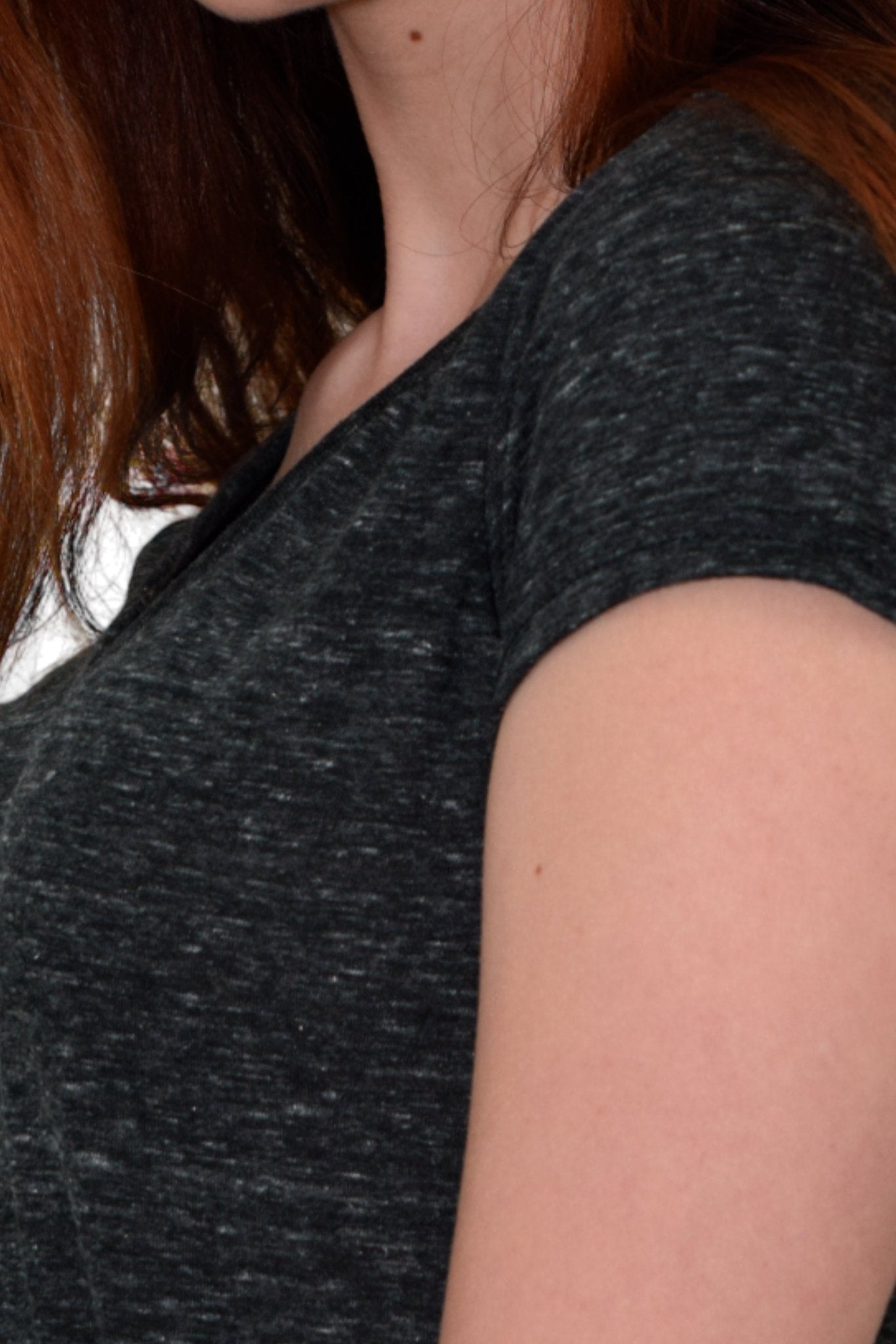 PLAYERA CUELLO V JASPE SPARTA MUJER #Color_Negro