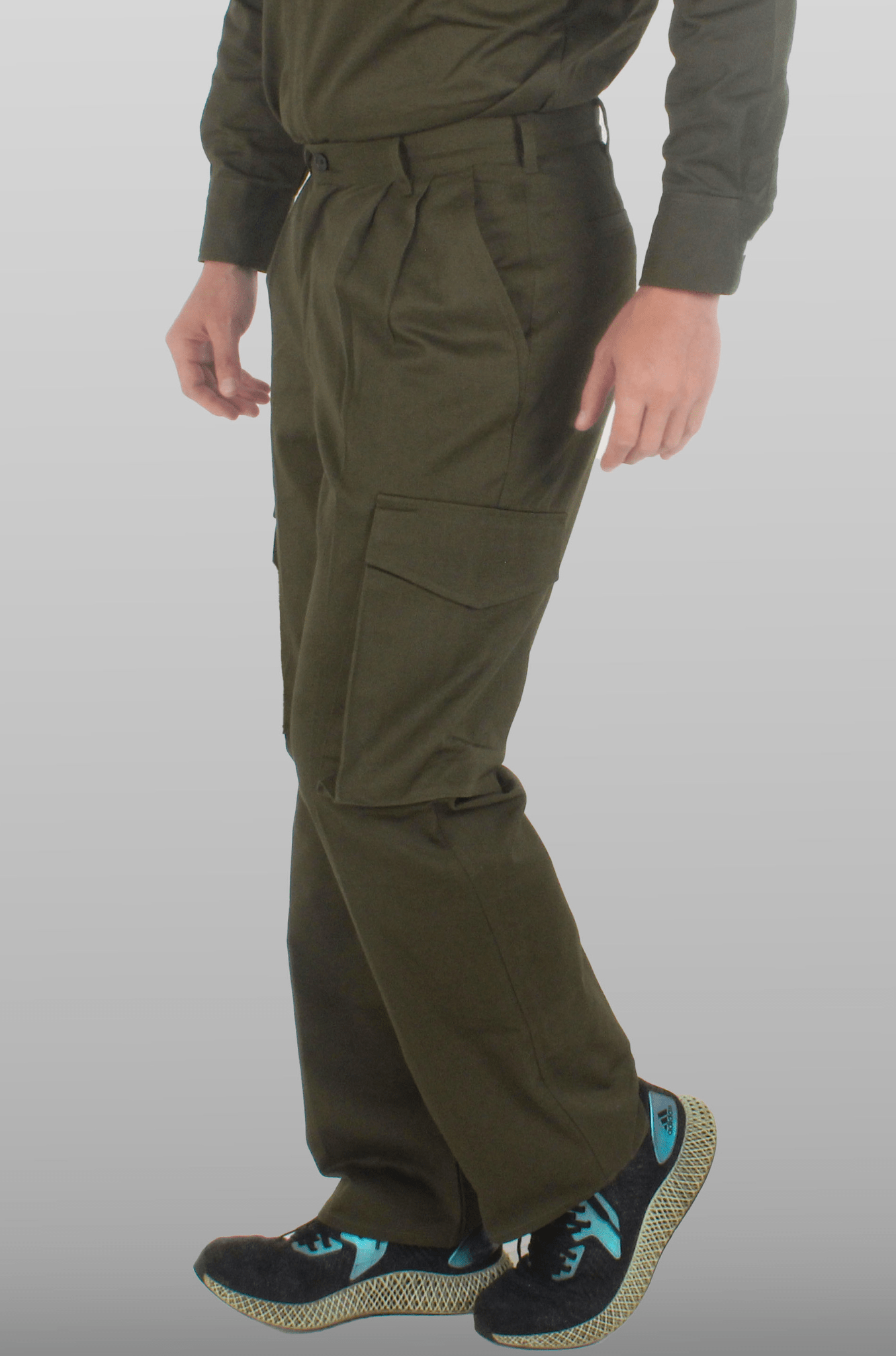 PANTALÓN INDUSTRIAL TIPO CARGO BANGKOK HOMBRE #Color_Verde Oliva