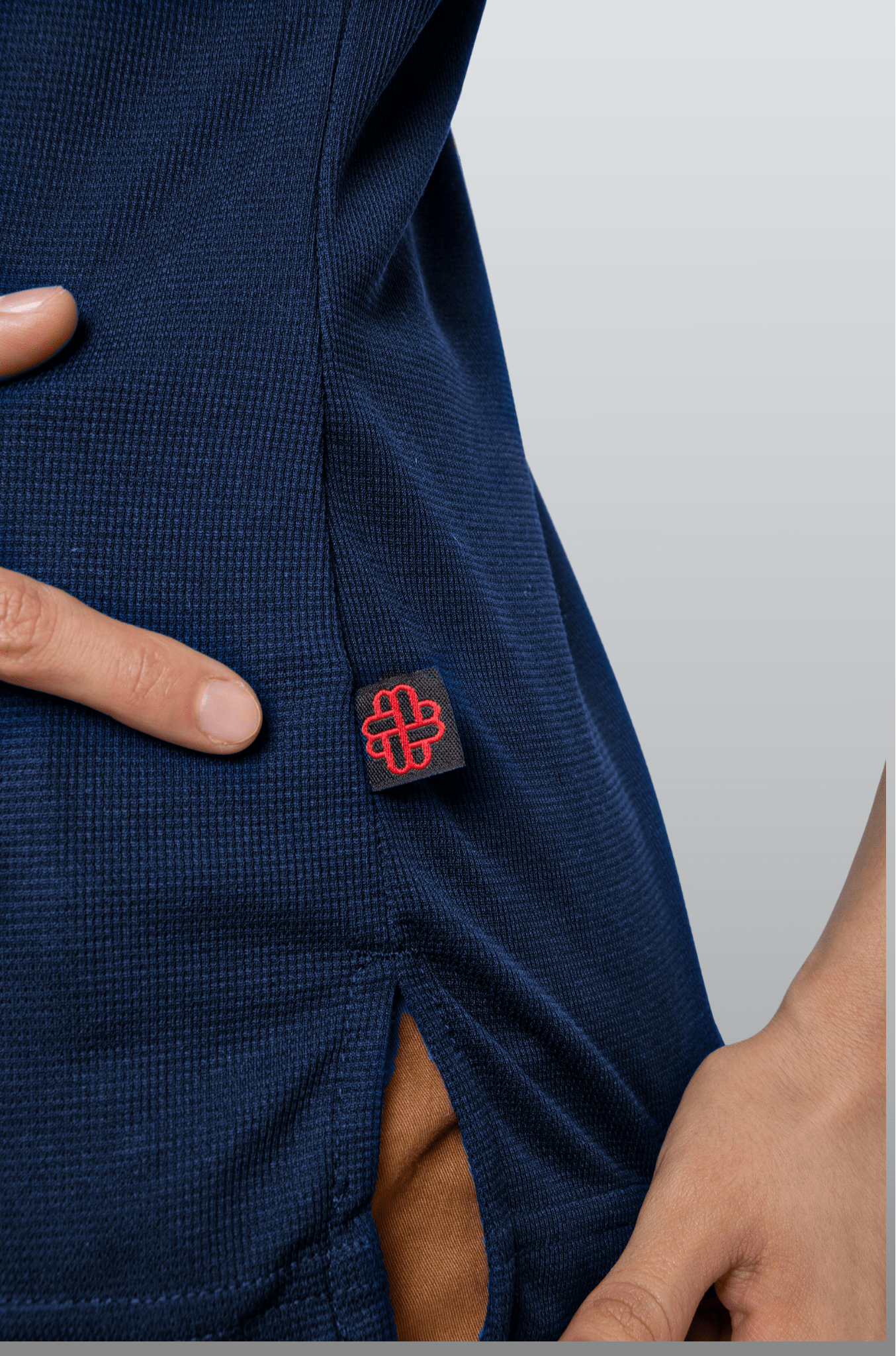 PLAYERA TIPO POLO DRY FIT PAMPLONA MUJER SUSTENTABLE #Color_Azul Marino