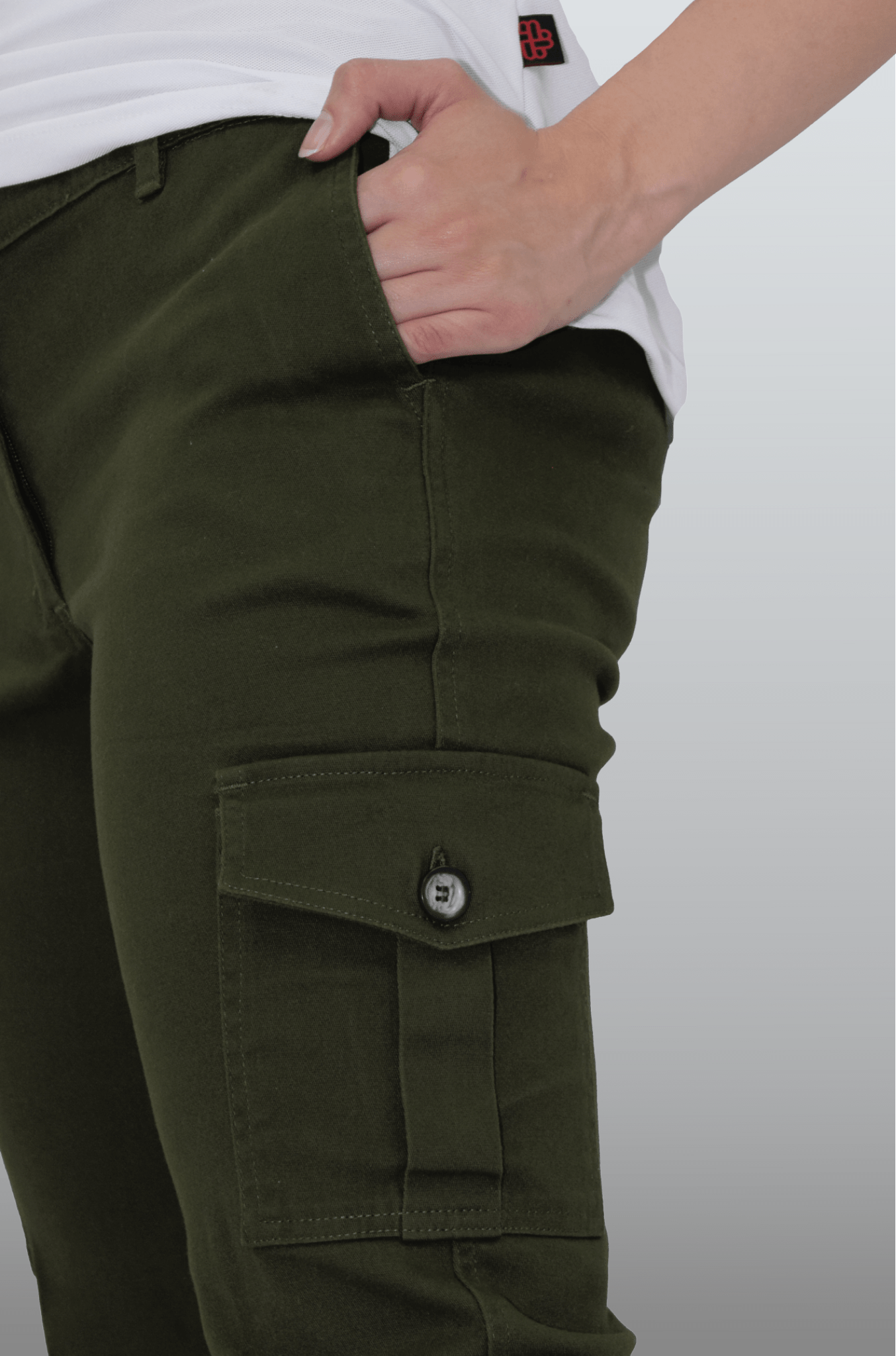 PANTALÓN CARGO JOGGER LORETO MUJER #Color_Verde